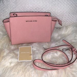 Micheal Kors Pink Selma Bag